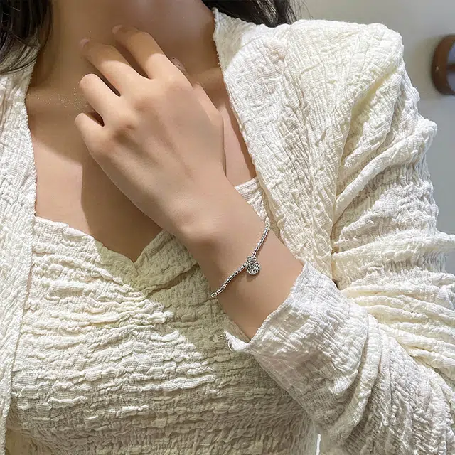 S925