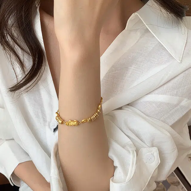 S925