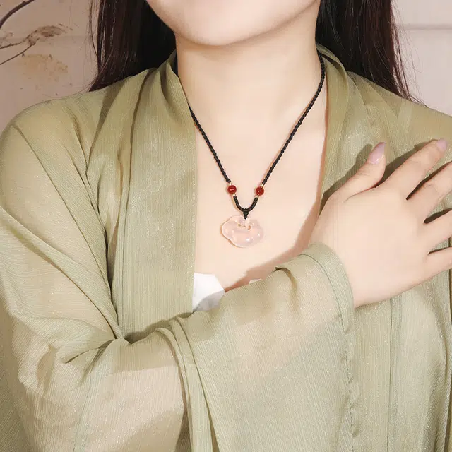 金大福 祥云平安扣 新中式国潮年轻气质优雅平安如意转运珠清冷显白简约小众轻奢时尚高级感经典百搭#好运 玉髓 项链 男女同款情侣款