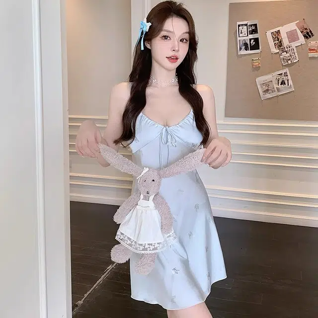 桔内 夏季 轻奢风高级感亲肤凉感带胸垫甜美冰丝薄款夏季性感吊带短裤纯欲蝴蝶结印花家居服可外穿睡衣套装 女款