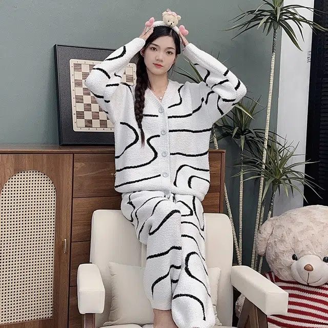 桔内 保暖舒适亲肤开衫家居服睡衣套装 女款 白色