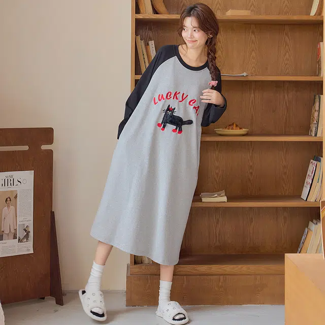桔内 纯棉长袖长裙甜美可爱休闲舒适家居服可外穿带胸垫睡裙 女款