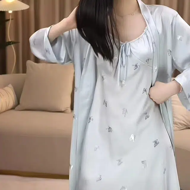 桔内 高级感性感舒适亲肤冰丝睡裙纯欲吊带带胸垫睡袍家居服可外穿性感蝴蝶结烫印睡衣套装 女款