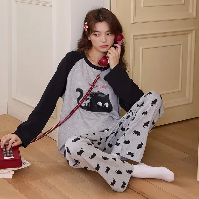 桔内 秋季纯棉自带胸垫可爱卡通猫咪可外穿家居服睡衣套装 女款