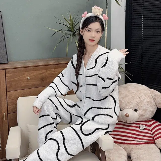 桔内 保暖舒适亲肤开衫家居服睡衣套装 女款 白色