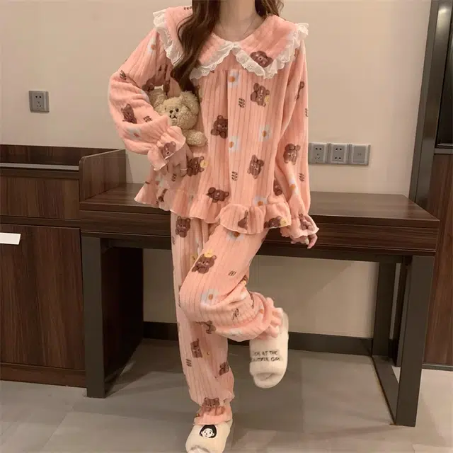 桔内 甜美风花边娃娃领可爱卡通小熊加厚保暖套头长袖睡衣套装 女款