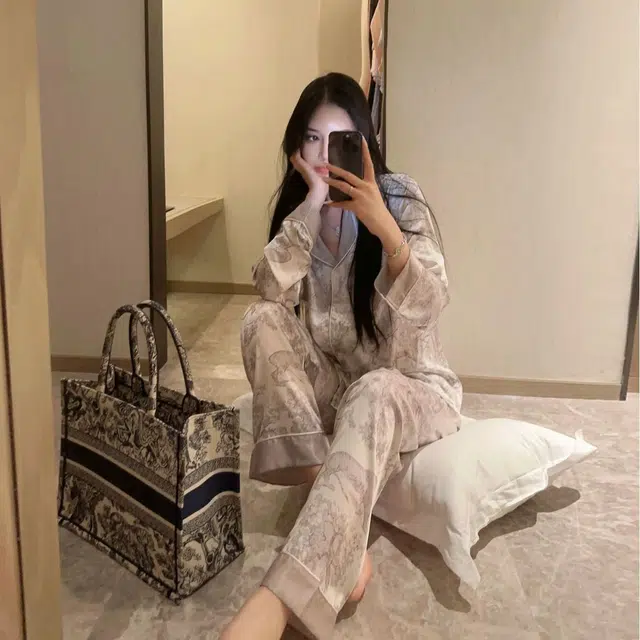 桔内 舒适时尚简约休闲居家亲肤柔软睡衣套装 女款