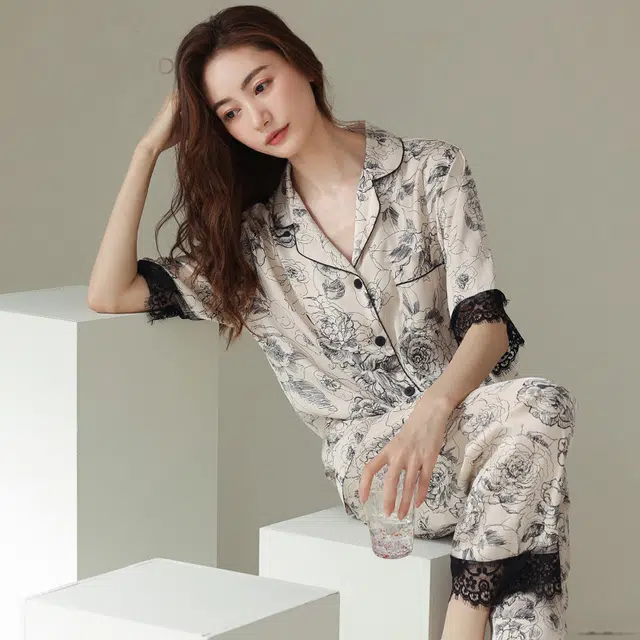 桔内 高级感丝绸休闲服冰丝短袖长裤仿真丝家居服复古印花玫瑰花凉感可外穿三分袖睡衣套装 女款