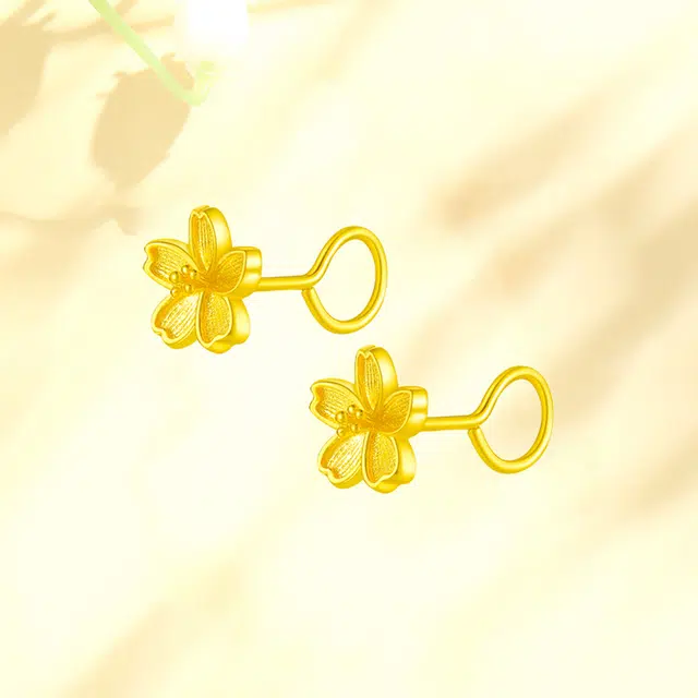 999