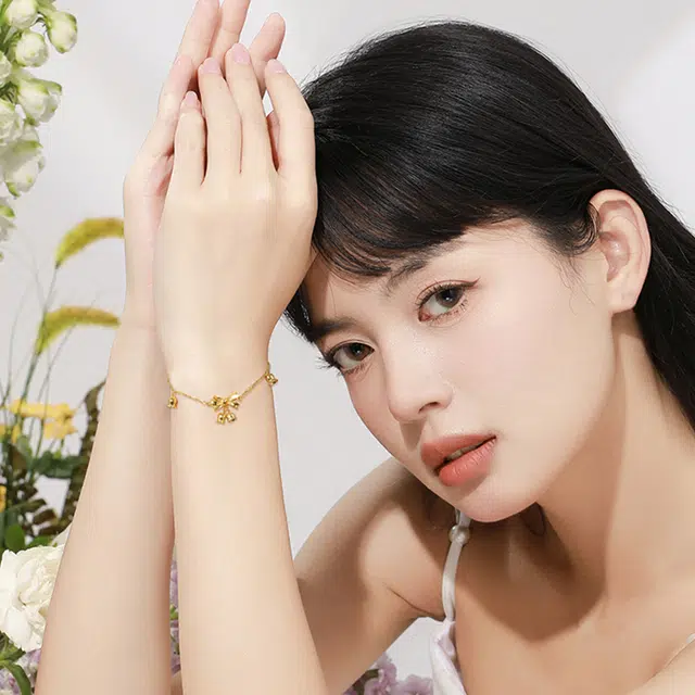 老凤祥 蝴蝶结铃兰花 国风典雅奢华美学婉约清丽熠熠华光文化底蕴寓意美好复古时尚极简百搭 足金 按克计价 黄金手链 女款
