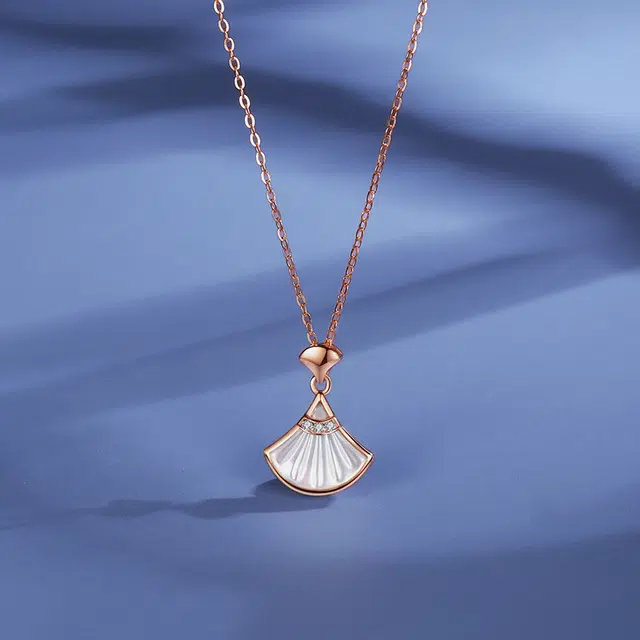 ins 18K
