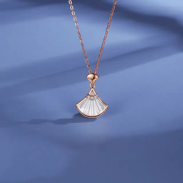 ins 18K