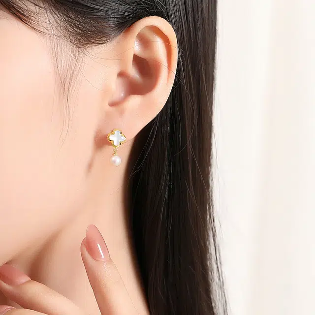 ins 18K