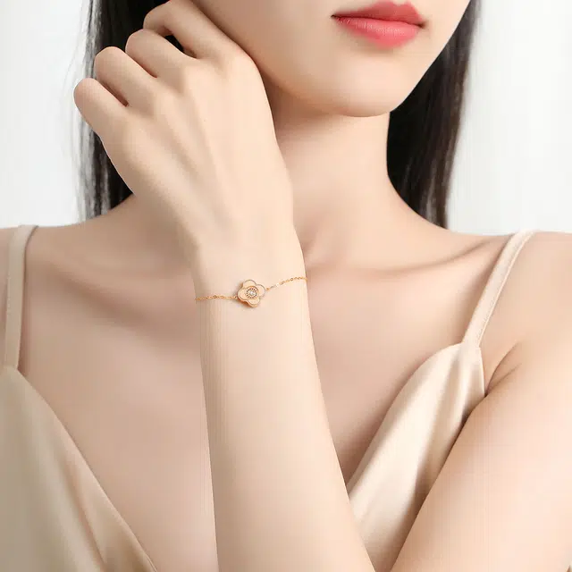 ins 18K