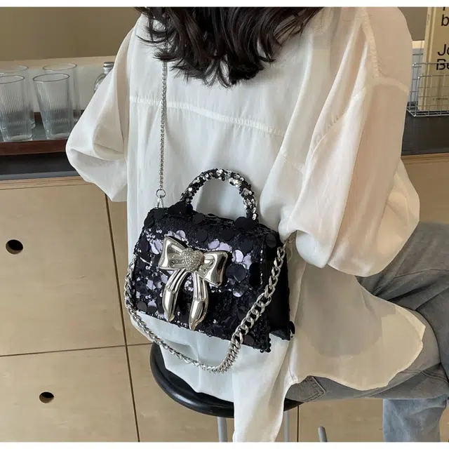 小熊依恋/新款 闪亮不灵宴会金属亮片蝴蝶结时尚手提 单肩斜挎包 女款 多色