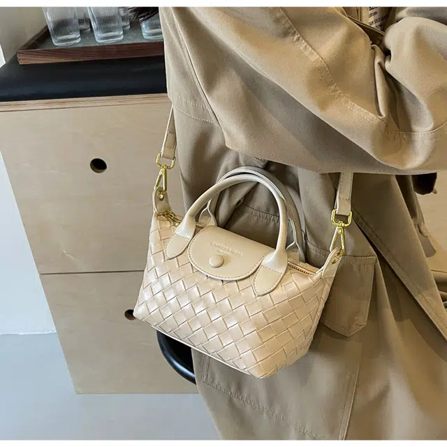 小熊依恋/托特单肩包 流行通勤 手提包 时尚百搭 斜挎包 大容量包包