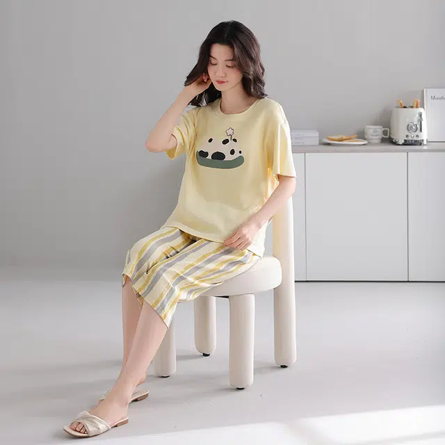 芬腾可安 韩版休闲时尚舒适透气简约带胸垫微弹显瘦短袖七分裤居家服睡衣套装 女款 黄色