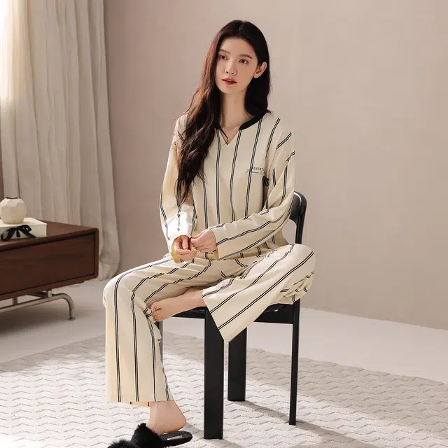 芬腾可安 春秋柔软带杯垫设计百搭少女感慵懒宽松显瘦亲肤家居服睡衣套装 女款