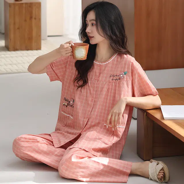 芬腾可安 细腻纯棉亲肤透气柔软甜美微弹舒适圆领大学生宿舍外出都可穿的家居服短袖长裤春夏季睡衣套装 女款