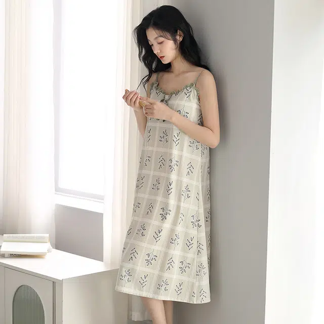 芬腾可安 无袖吊带时尚舒适透气百搭带胸垫睡裙 女款