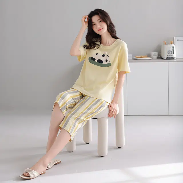 芬腾可安 韩版休闲时尚舒适透气简约带胸垫微弹显瘦短袖七分裤居家服睡衣套装 女款 黄色