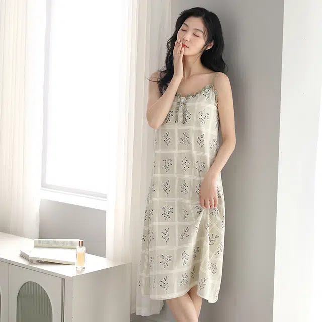 芬腾可安 无袖吊带时尚舒适透气百搭带胸垫睡裙 女款