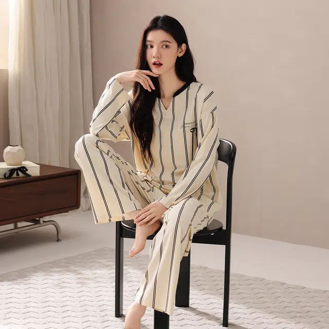 芬腾可安 春秋柔软带杯垫设计百搭少女感慵懒宽松显瘦亲肤家居服睡衣套装 女款