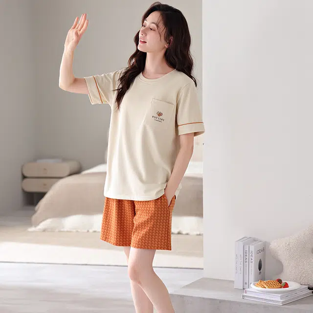芬腾可安 可外穿圆领轻便显瘦甜美柔软浅色系透气带胸垫一体式亲肤日常时尚大学生两件套家居服春夏季睡衣套装 女款