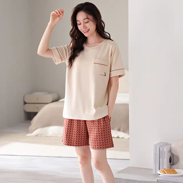 芬腾可安 可外穿圆领日常时尚亲肤轻便显瘦甜美柔软浅色系透气带固定胸垫一体式大学生两件套家居服春夏季睡衣套装 女款