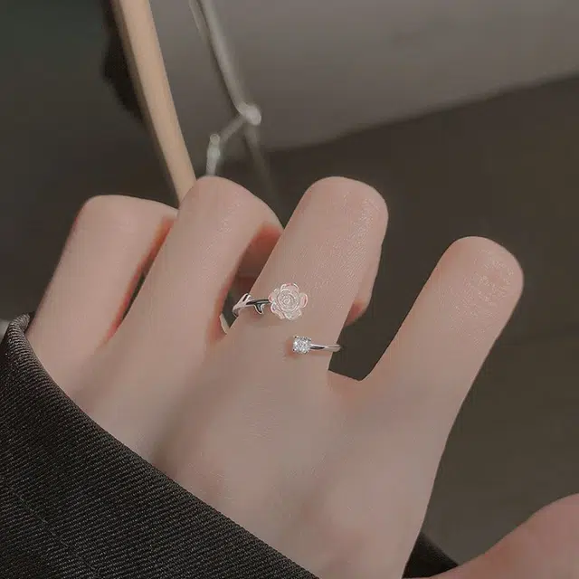 990