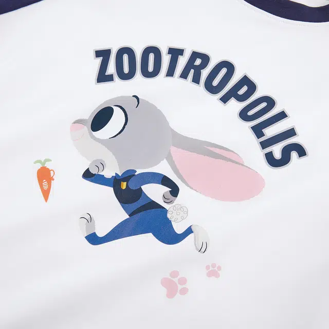 DisneyT