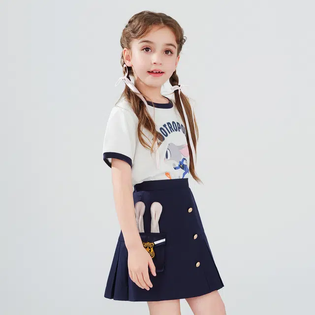 DisneyT
