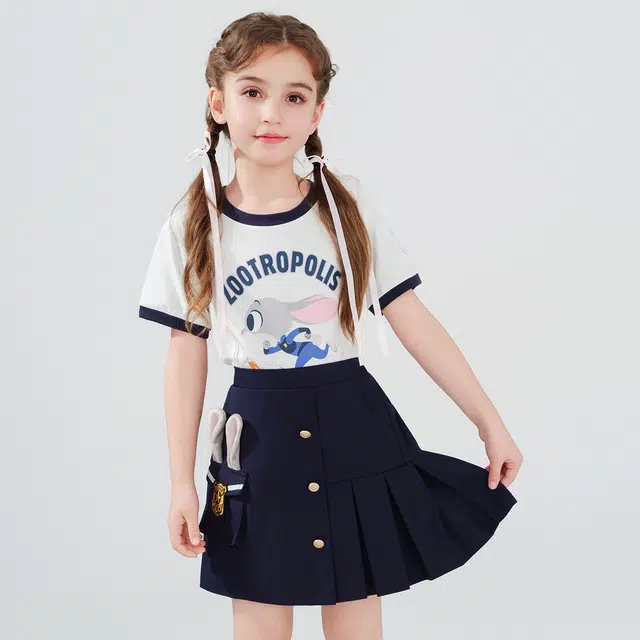 DisneyT