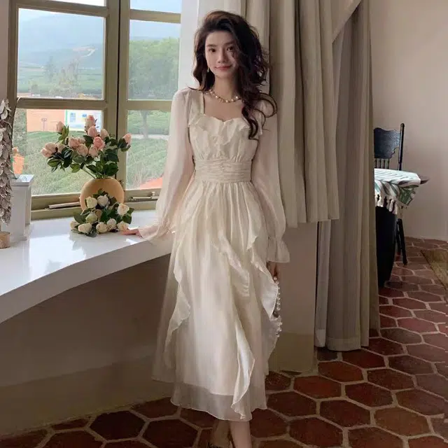 玉儿恋 掌上明珠 法式百搭休闲简约甜美森系仙女荷叶边纯色宽松气质方领收腰温柔仙女中长款长袖连衣裙 女款 杏色