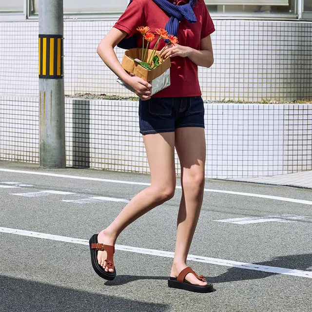 TOOMANYSHOES