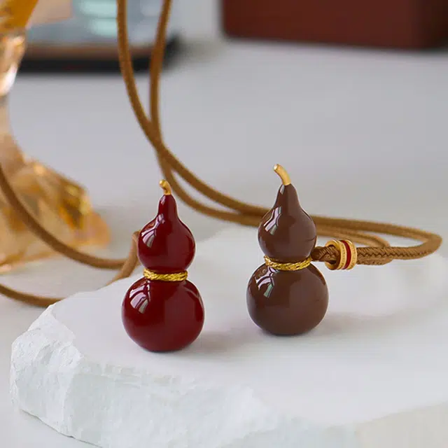 克拉日记 滴油布绳葫芦福禄新中式复古毛衣链女高级感长款时尚精致轻奢百搭国风锁骨链礼盒装#好运 合金 项链 男女同款情侣款