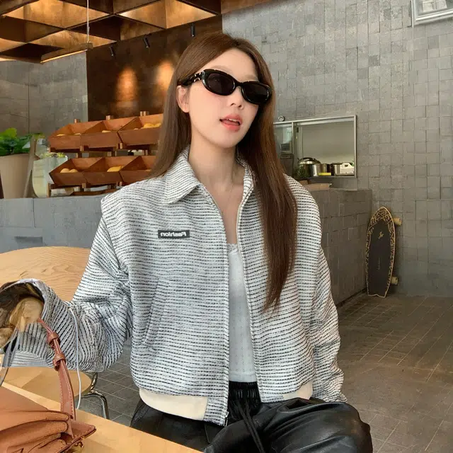 花蔓色 韩系复古高级感气质小香风长袖翻领小众设计感截短外套 女款