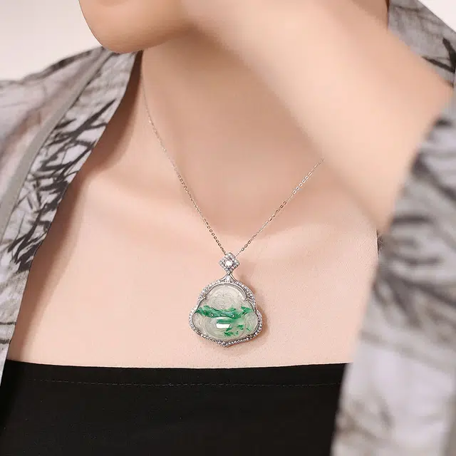 翠王妃 瑞翠 听禅 笑脸佛新中式多财多福上岸平安顺遂锁骨链天然 非洲翠 玉石项链 男女同款情侣款