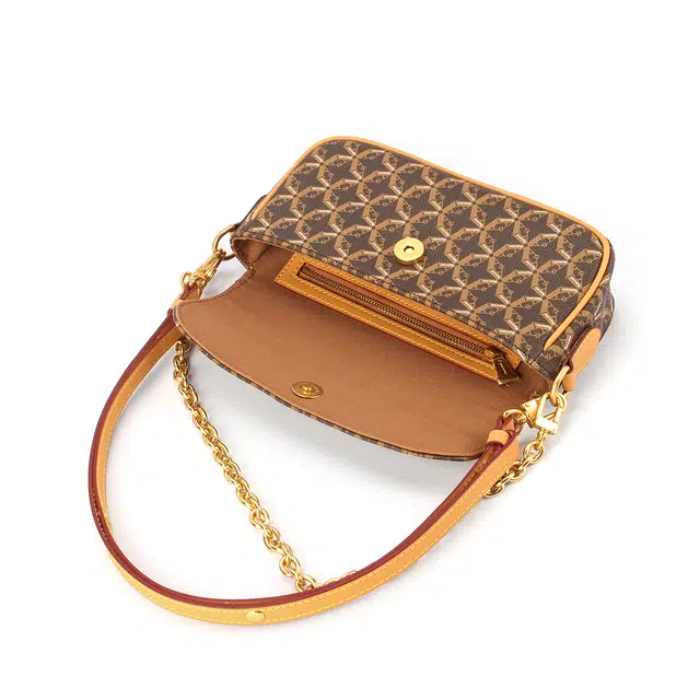 AQUASCUTUM PVC