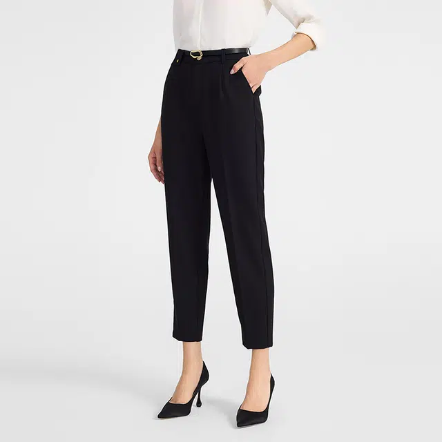 NINE WEST