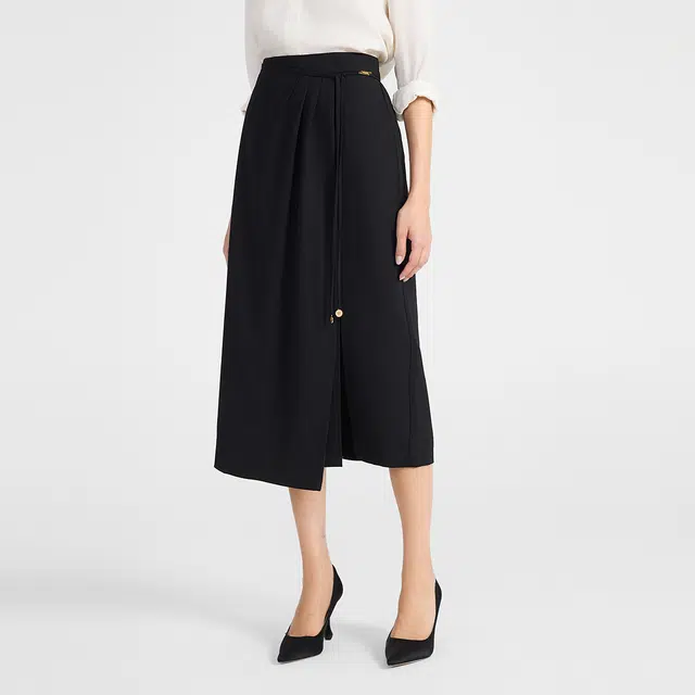 NINE WEST