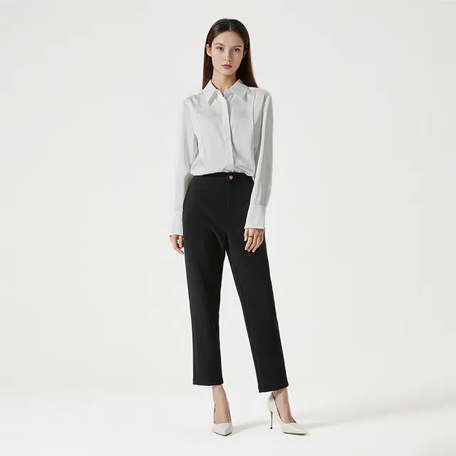 NINE WEST