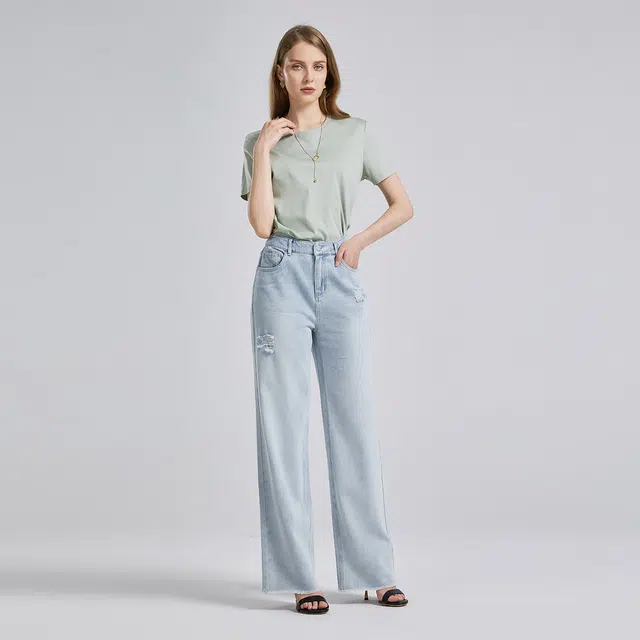 NINE WEST
