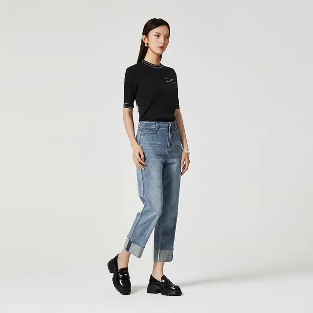 NINE WEST