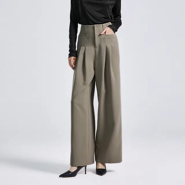 NINE WEST