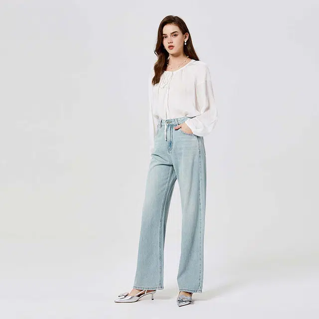 NINE WEST