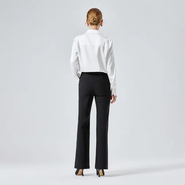 NINE WEST