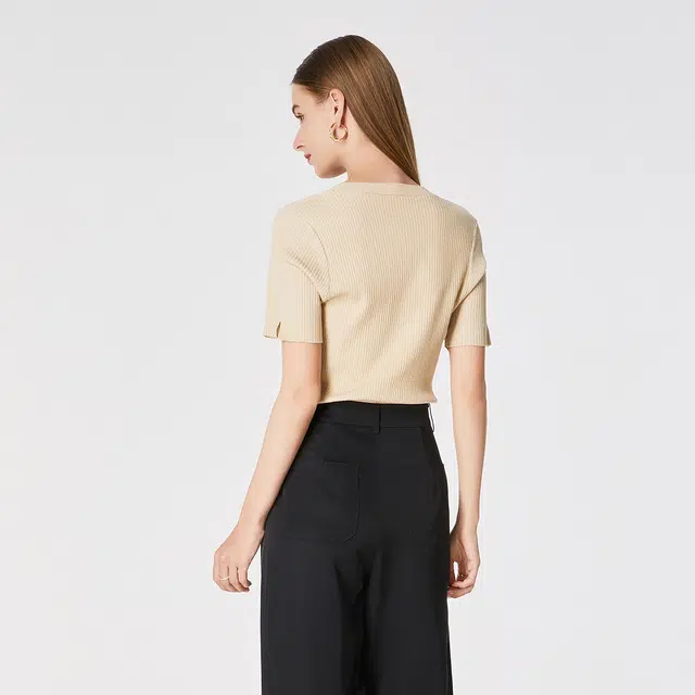 NINE WEST T