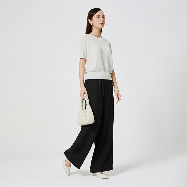 NINE WEST