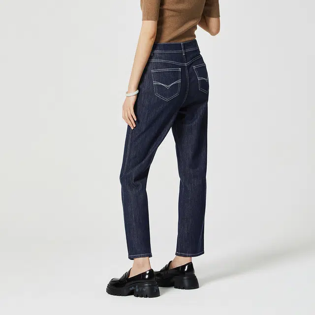 NINE WEST